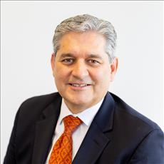 vince-synan_c82cd0589b434717b546889e27940612-headshot